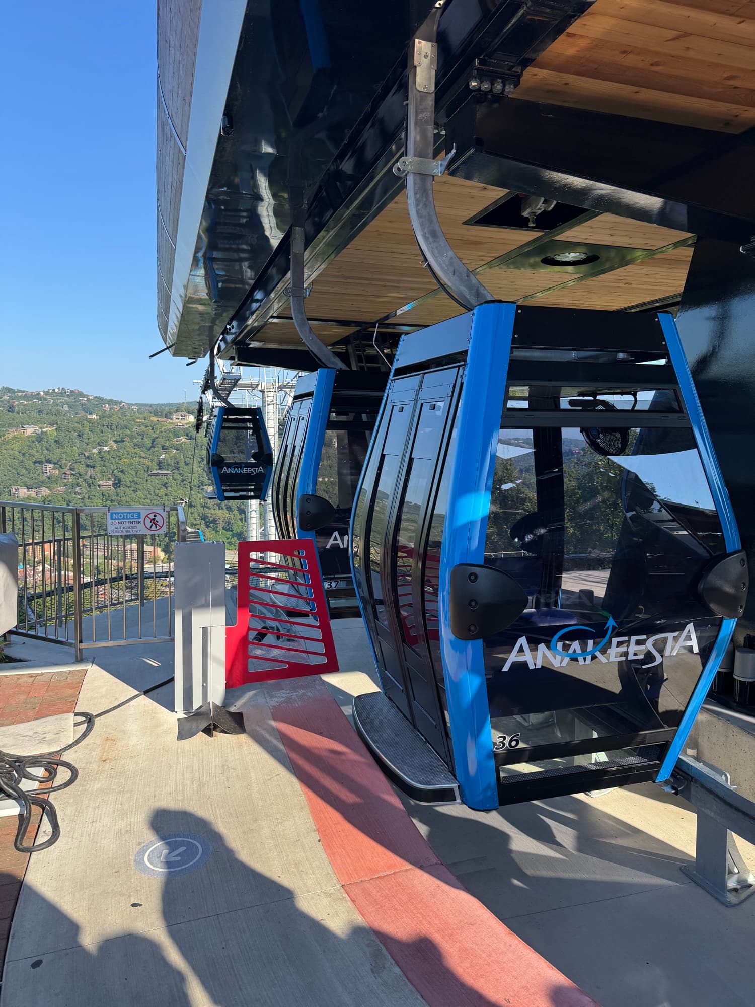The Crystal Express gondola cabins at Anakeesta's summit terminal
